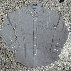 Izod boys black and white long sleeve button down Euc size 14/16